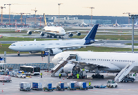 跨境海运时效一般多久？（影响海运到港时间的关键因素）